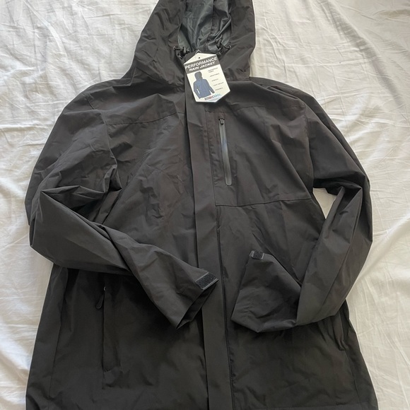 32 Degrees Jackets & Coats The Best Rain Coat And Keeps You Warm